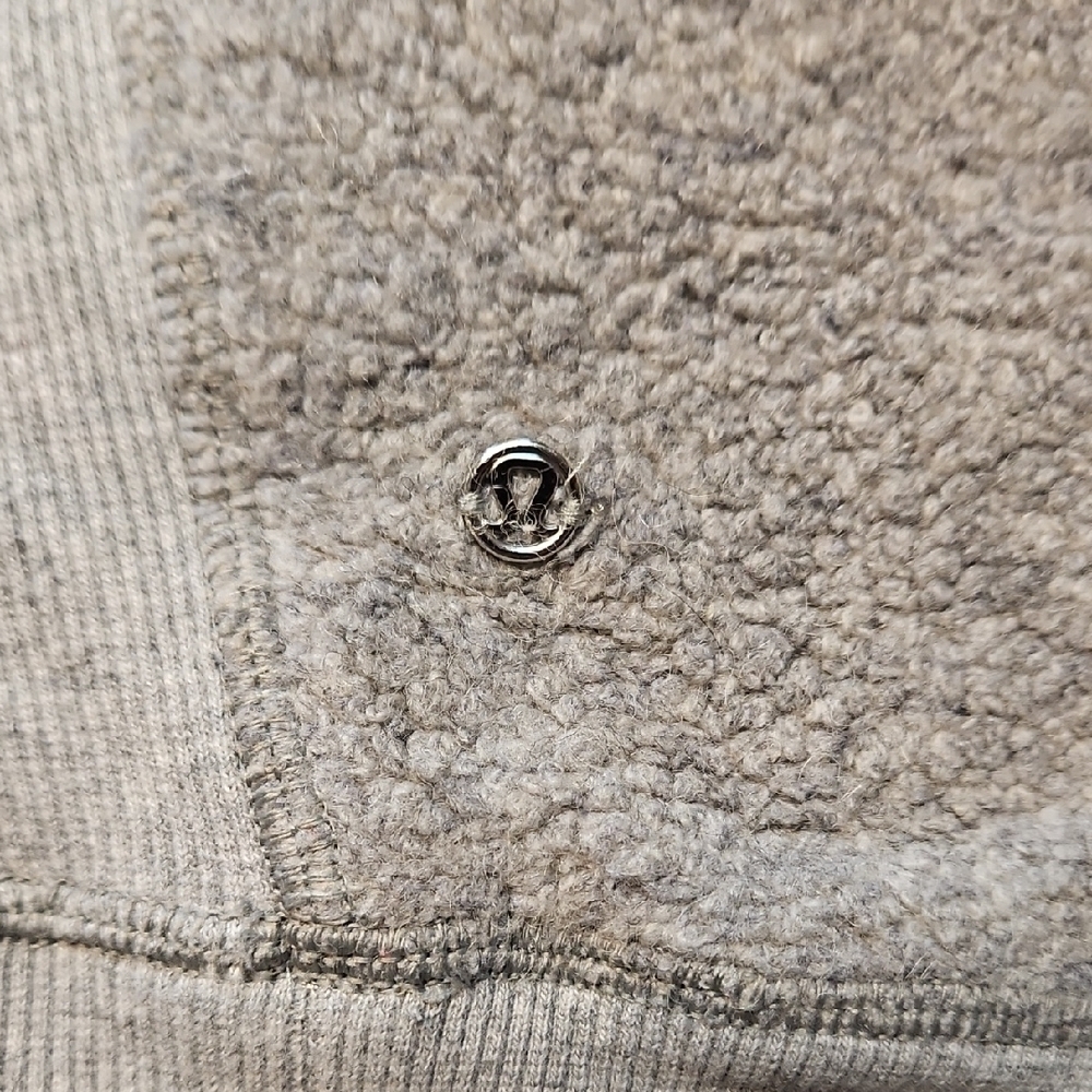 Lululemon Stand Out Sherpa Half Zip Pullover - Picture 6 of 13